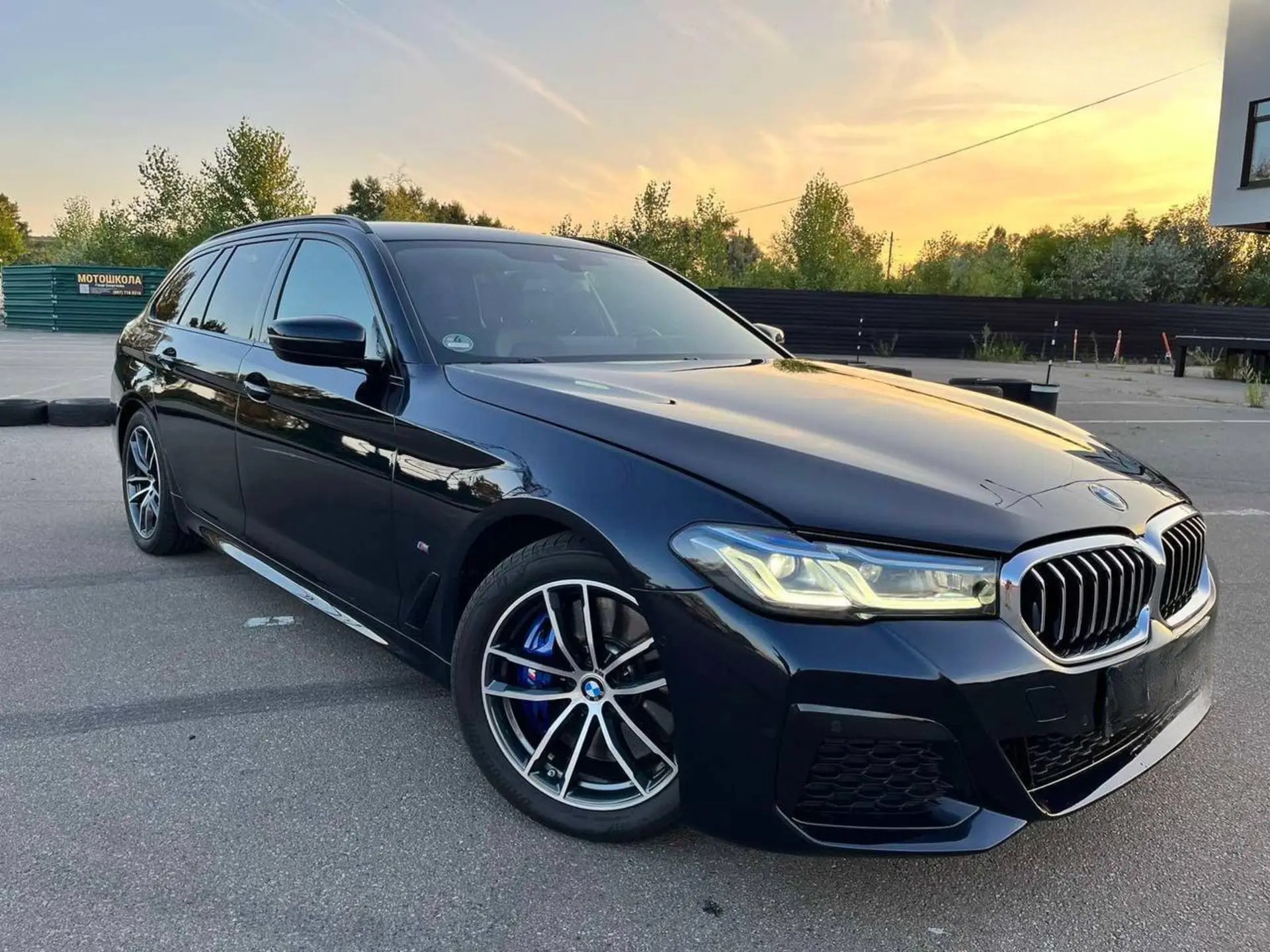 BMW 5 Series — фото 2